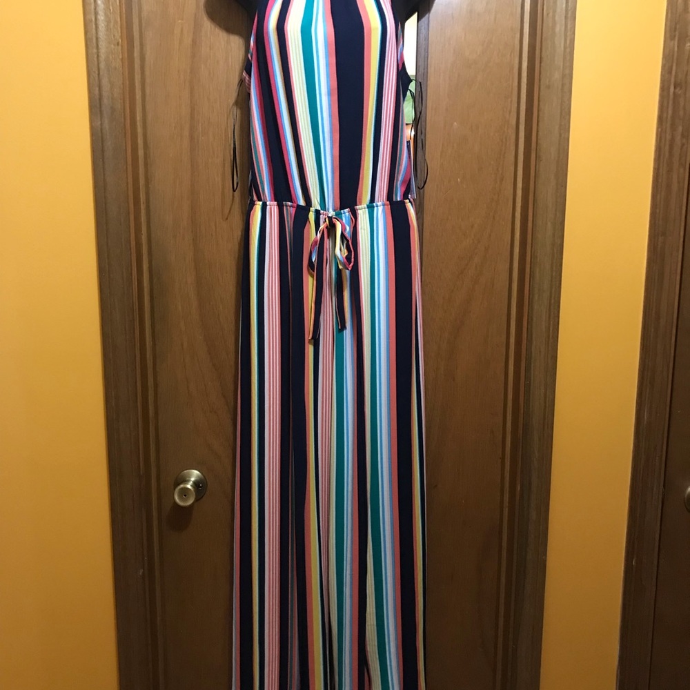Jumpsuit - Picture 6 of 8